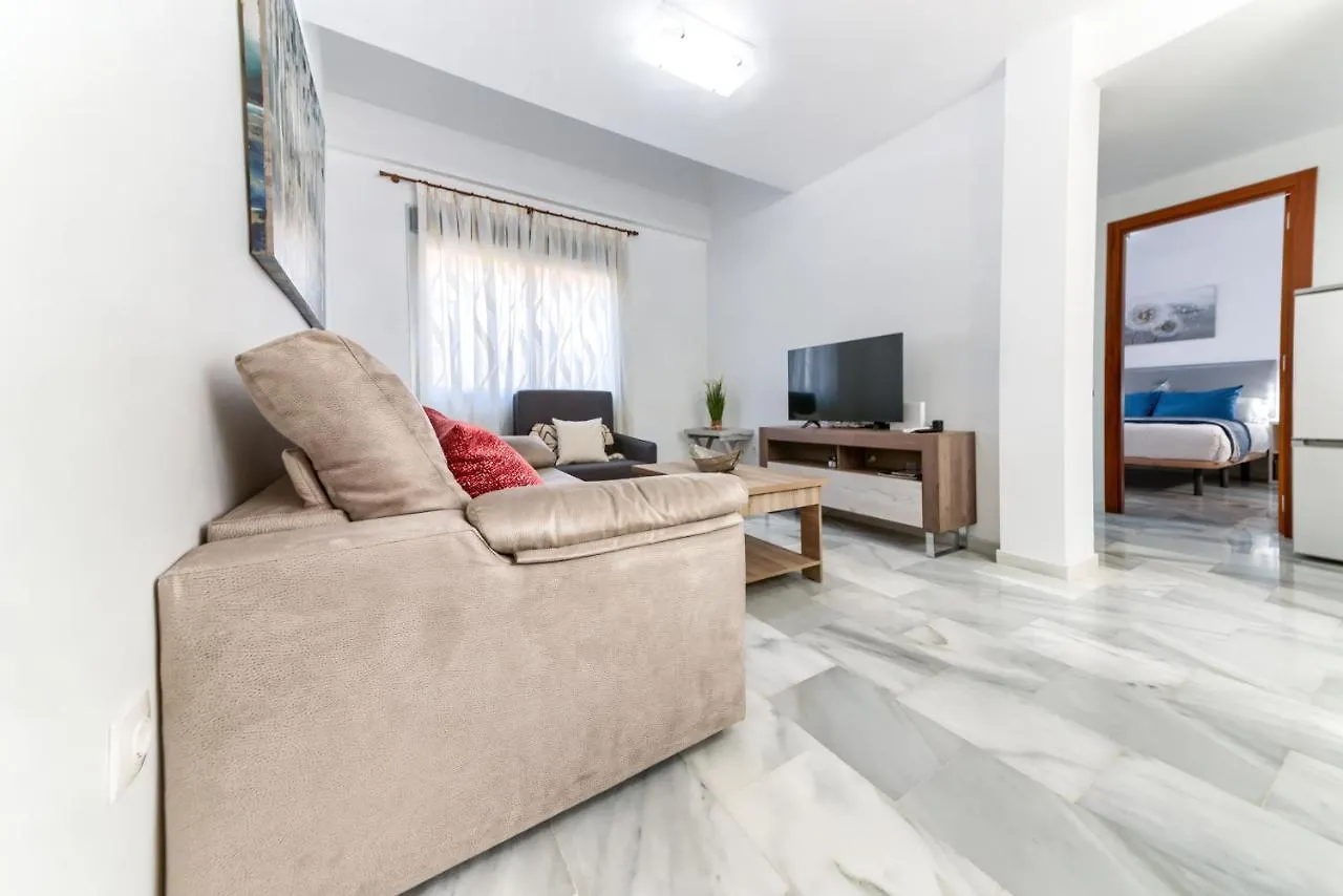 Holidays2Malaga Salitre Cerca Estacion Ave & Fibra Wifi Διαμέρισμα Μάλαγα